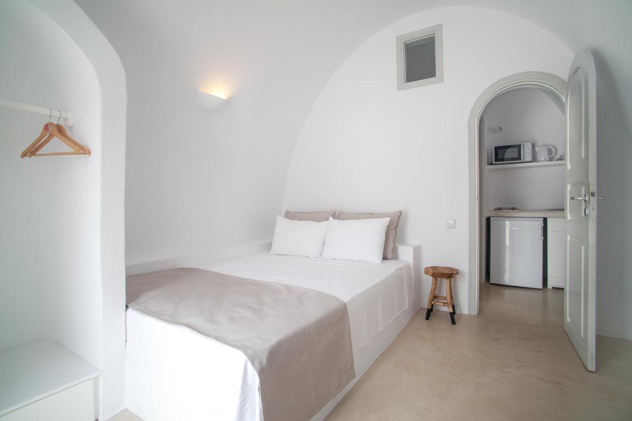 Aparthotel Radiant Santorini Mesaria Esterno foto