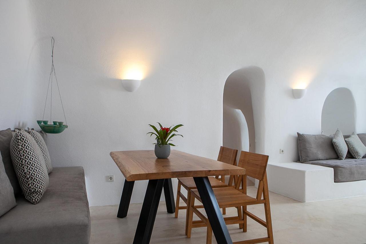 Aparthotel Radiant Santorini Mesaria Esterno foto